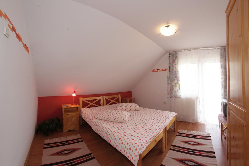 Pensiunea Soare Si Luna Praid Habitación foto