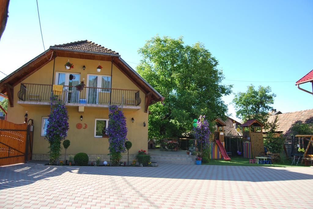Pensiunea Soare Si Luna Praid Exterior foto
